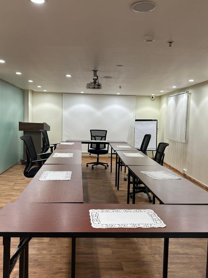 Enwan Suites Hotel Jubail Экстерьер фото